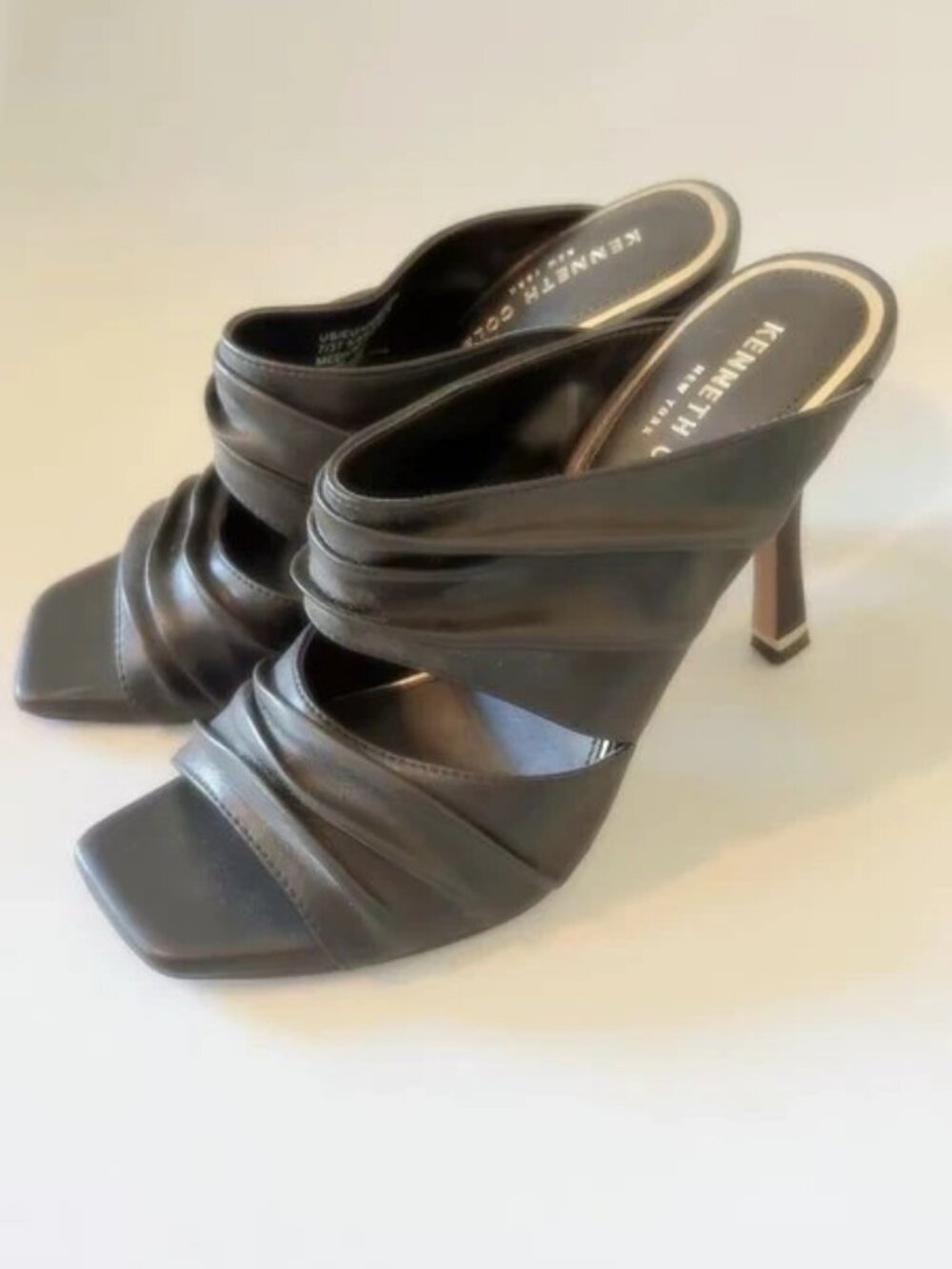 Kenneth Cole Heidi Black High Heel Mule Sandals Minimalist Like New